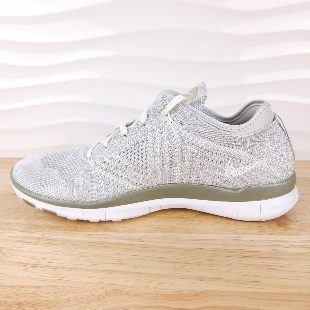 Nike Women's Silver Knit Athletic Shoes. Excellent condition. - Picture 2 of 14